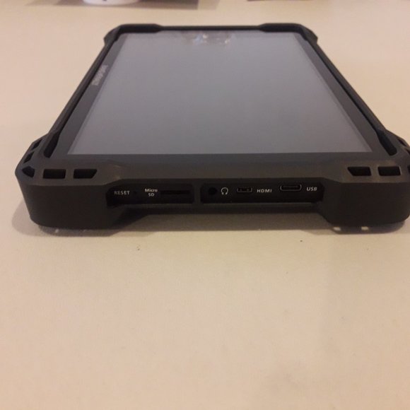 Rand NcNally GPS TND 1050 Truck Navigator 10" Tablet with removable guard - Picture 5 of 10